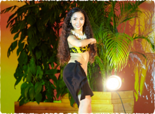 img_hula-polynesian-show-dancer.png